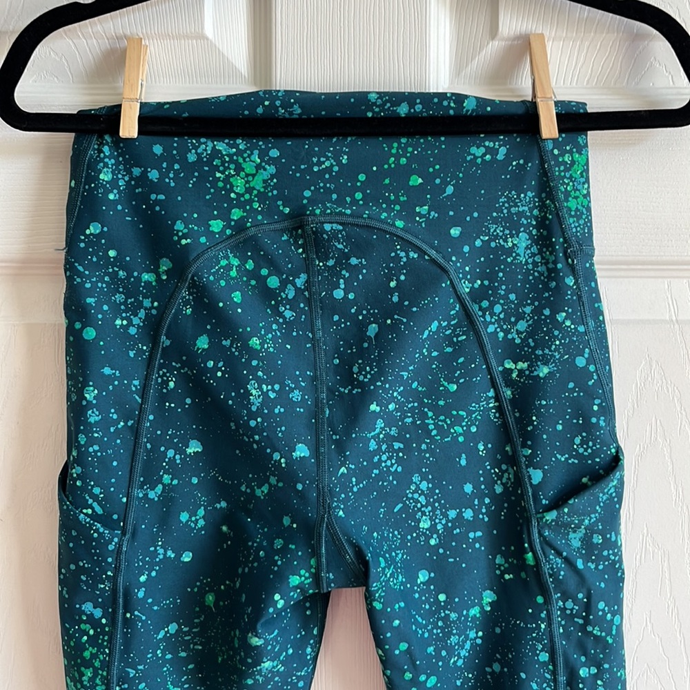 Athleta Ultimate Stash Pocket Splat Capri / SZ S - Picture 5 of 8